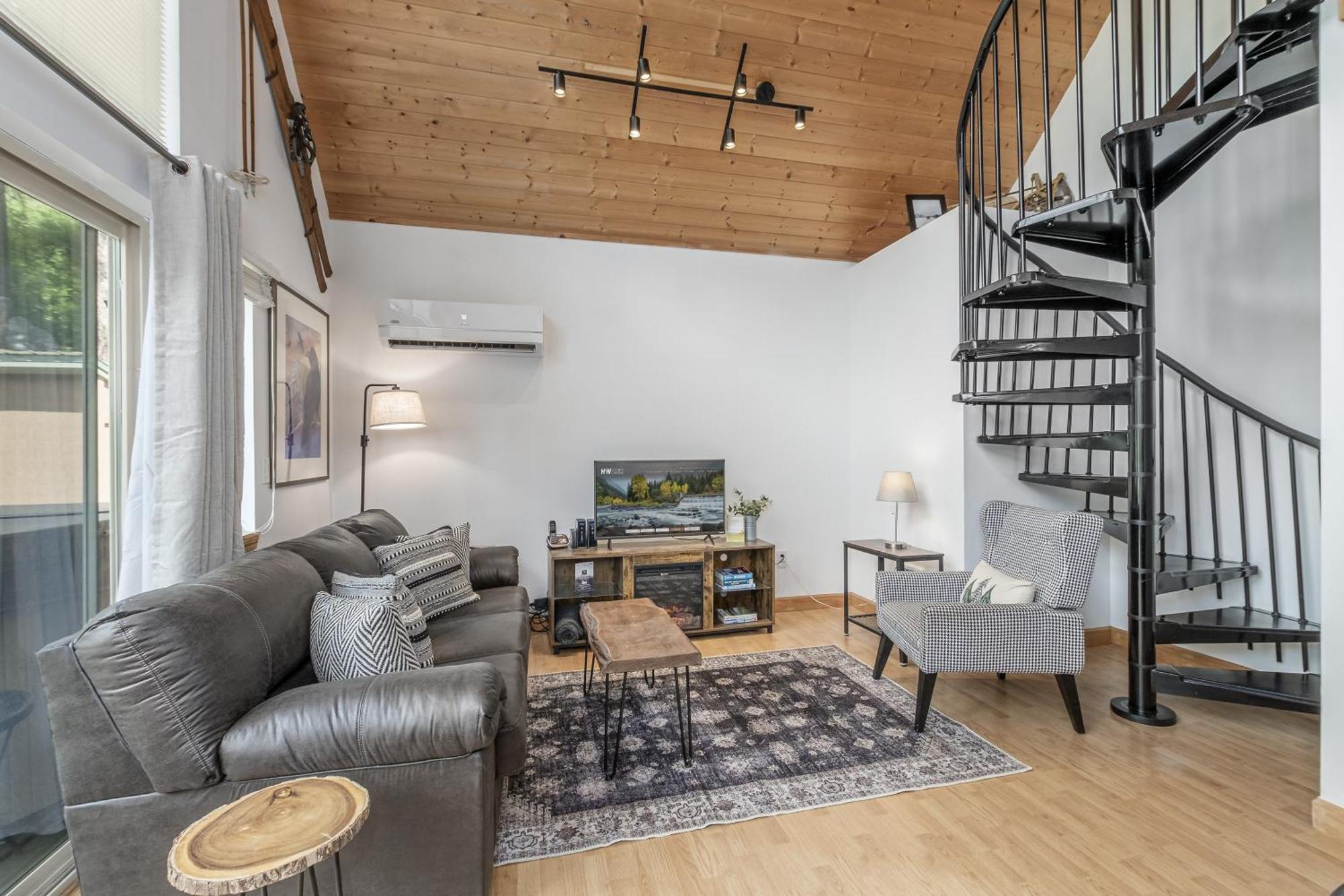Raven Haven Lodge By Nw Comfy Cabins Leavenworth Ngoại thất bức ảnh
